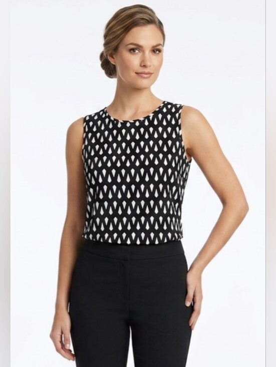 Mario Serrani Tops - Mario Serrani Black & White Geometric Sleeveless Top Size M